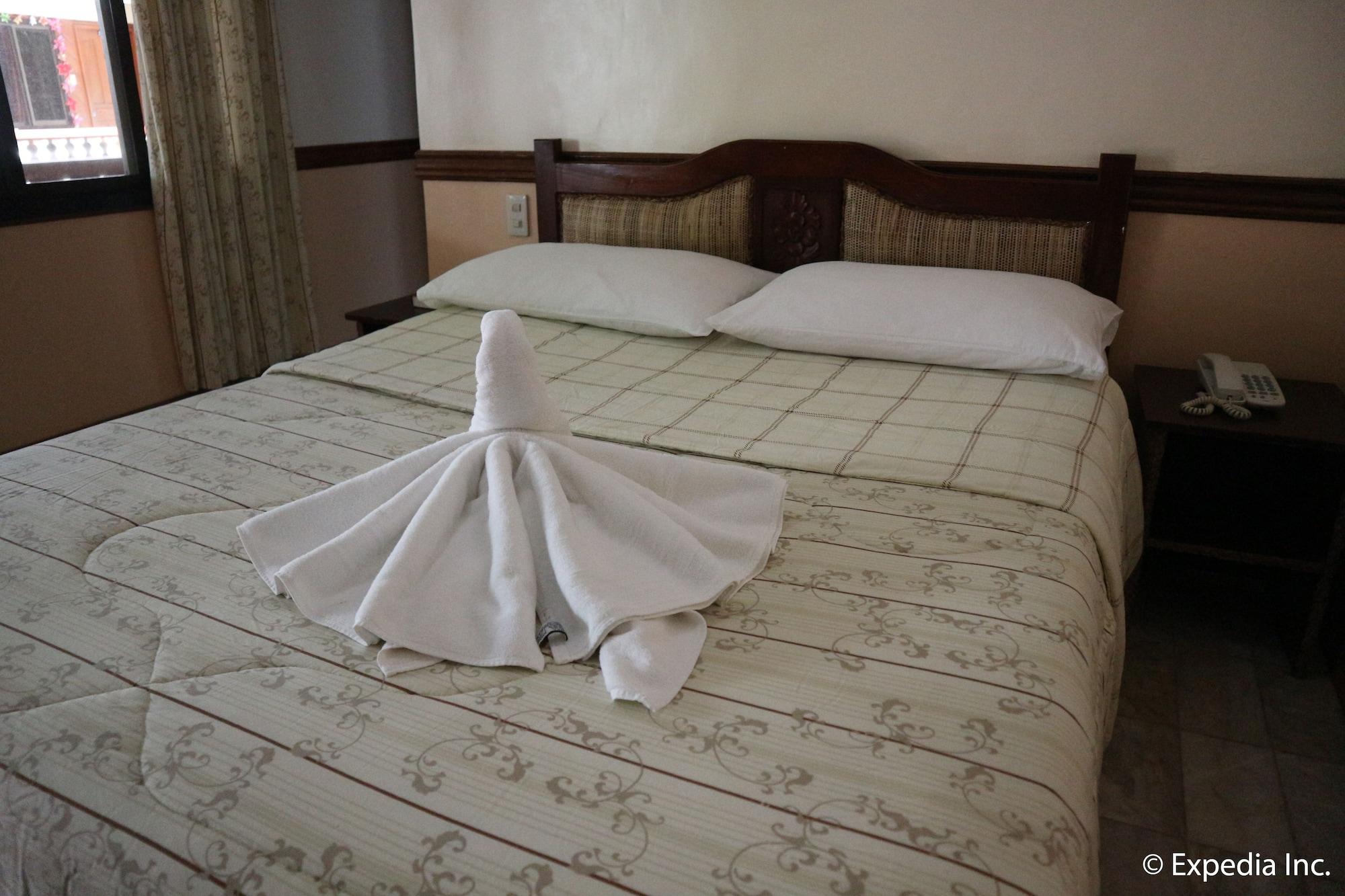 Tonglen Beach Resort Balabag  Экстерьер фото